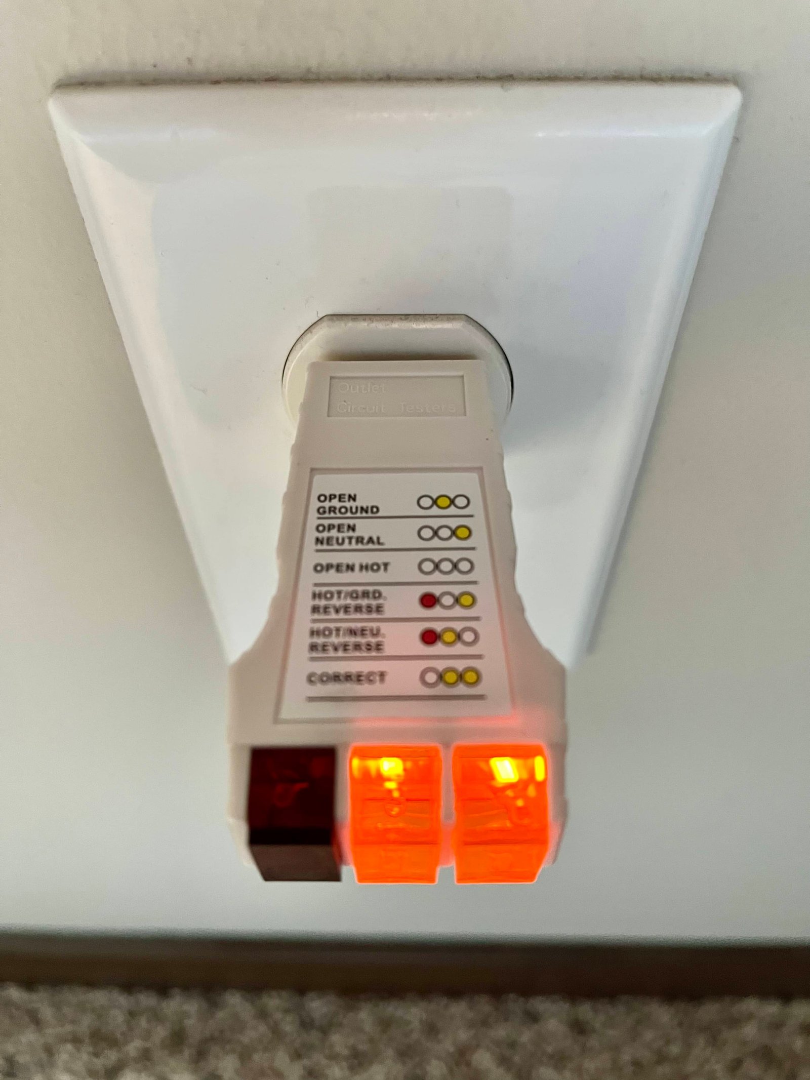 Socket Tester with GFCI Check. Receptacle Tester for Standard AC Outlets. Includes 7 Visual Indications and Wiring Legend. Socket Tester with GFCI Check. Receptacle Tester for Standard AC Outlets. Includes 7 Visual Indications and Wiring Legend.